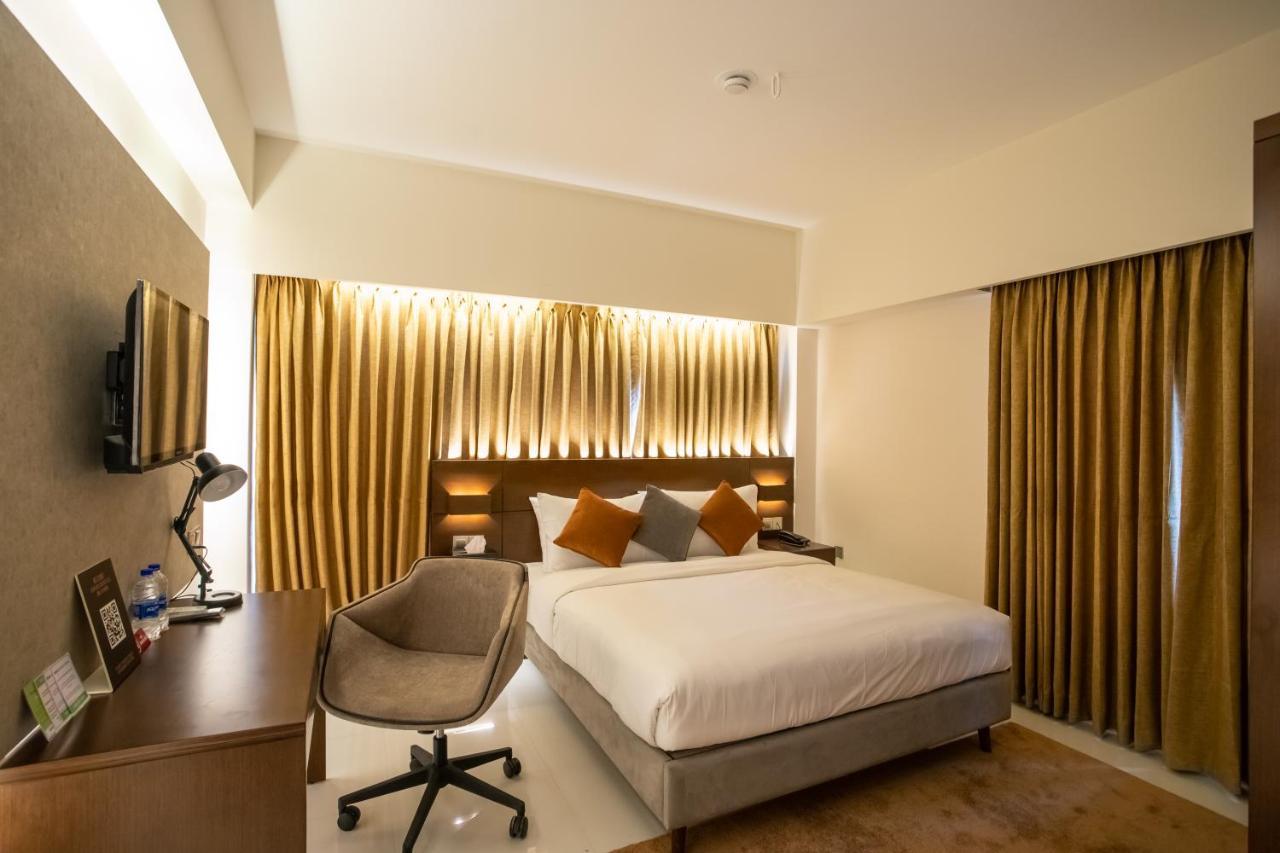 Jatra Flagship Khulna City Centre المظهر الخارجي الصورة